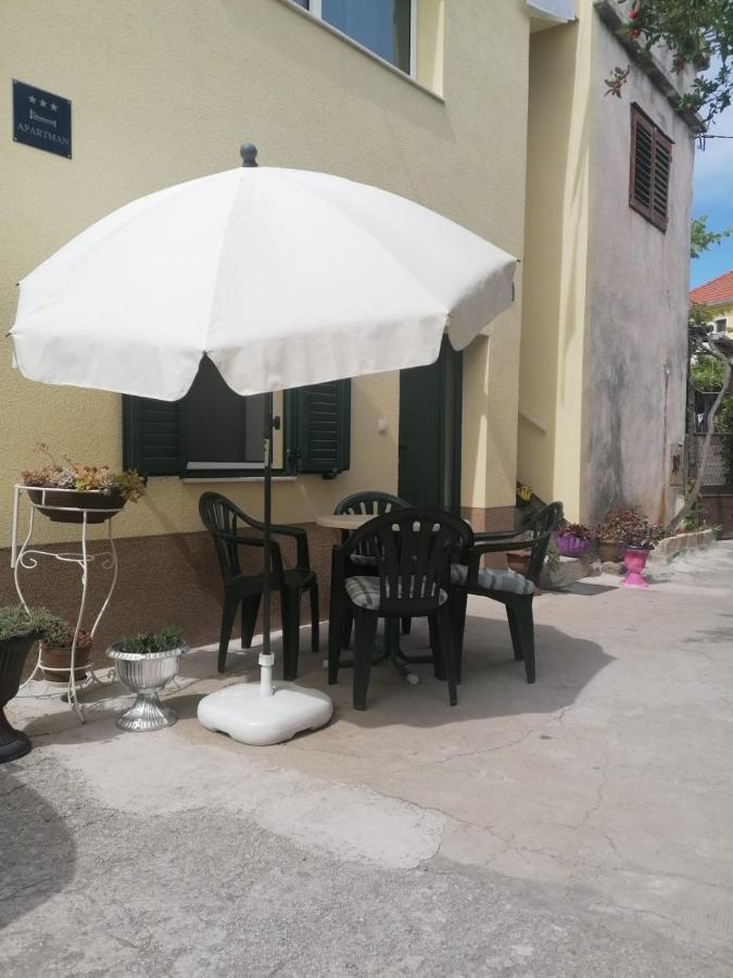 Apartment Sunce Kaštela エクステリア 写真
