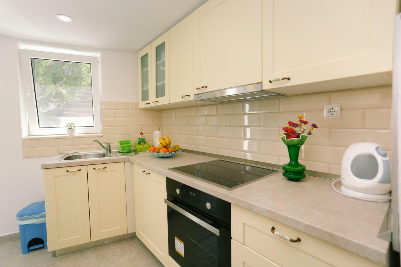 Apartment Sunce Kaštela エクステリア 写真